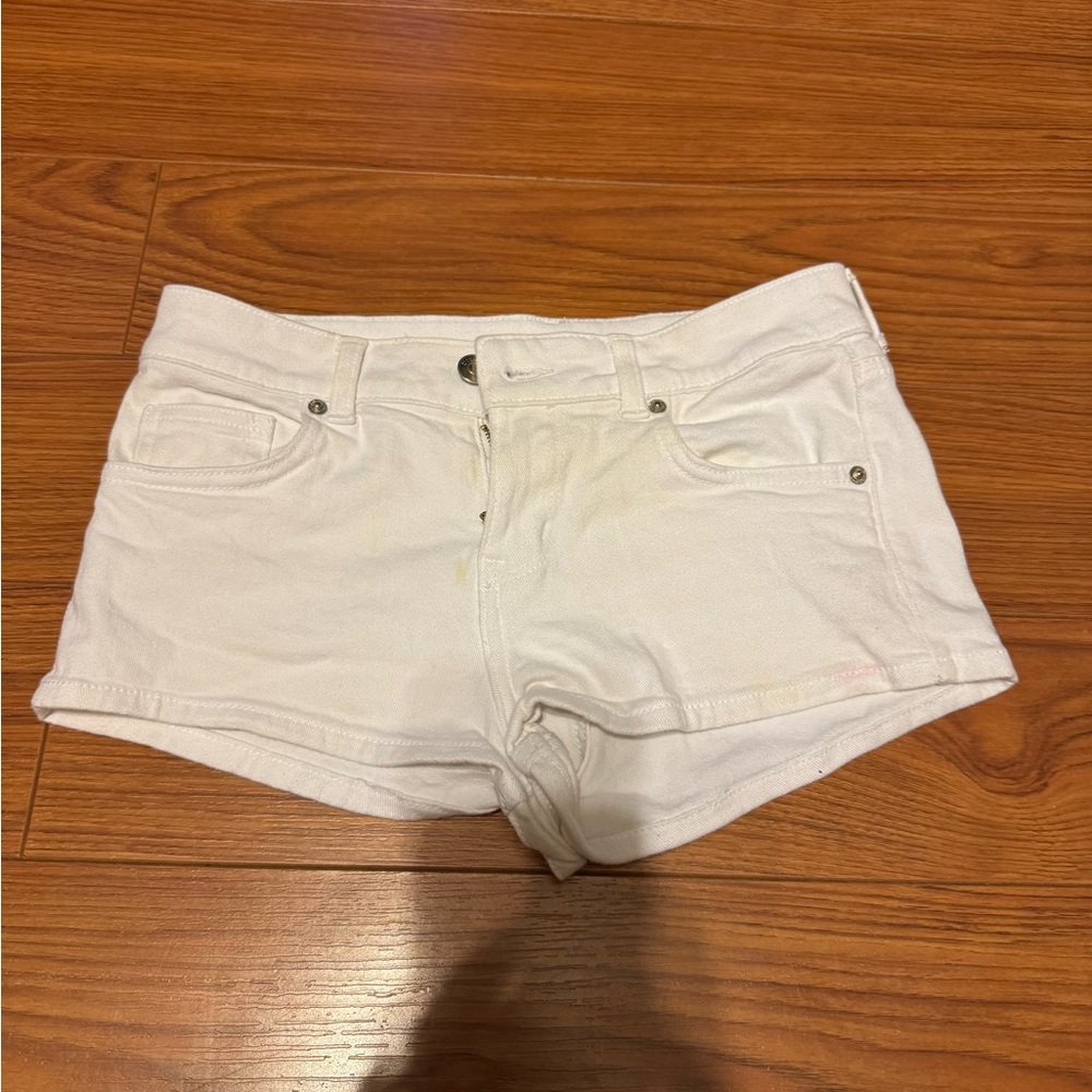 H&M Divided - Denim Shorts - Mid / Low Rise - White - Size 2